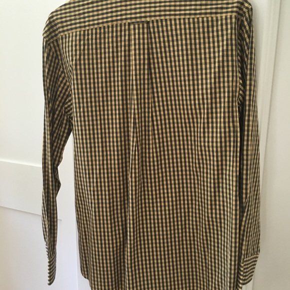 Men’s IZOD Button-Down Shirt - Picture 4 of 4